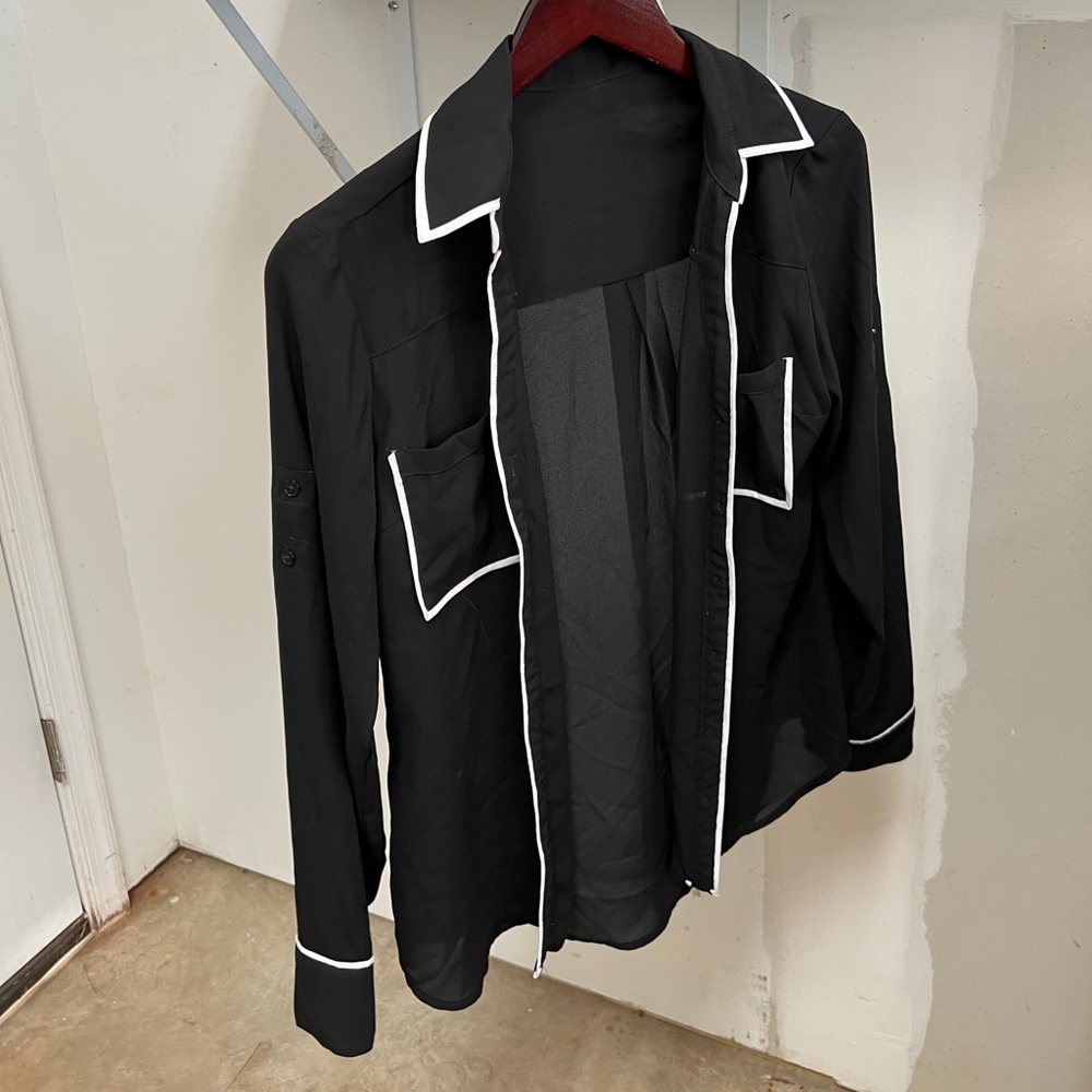 Black Express Blouse in Medium